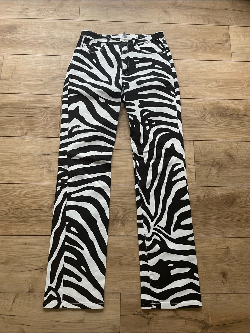 VTG Escada Sport Zebra Print Straight Leg Jeans Size 36 / US 6
